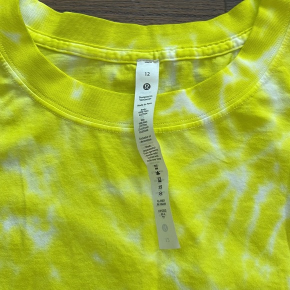 Lululemon NWT All Yours Crop Tank Tie Dye in size 12 - Picture 3 of 7